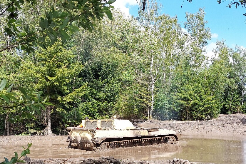 Schützenpanzer BMP selber fahren: Gruppenticket inkl. 5 Personen